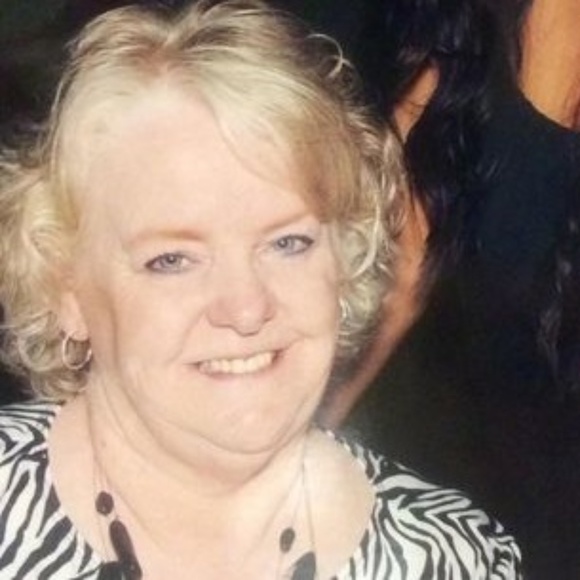 Meet your Posher, Teresa - Picture 1 of 2